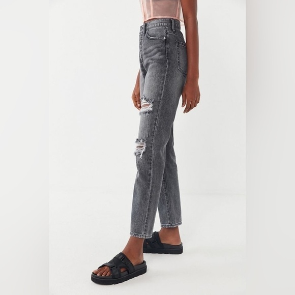 BDG Distressed w/ Rips High Rise Slim Straight Charcoal Wash Jeans Size 24 - Picture 3 of 9